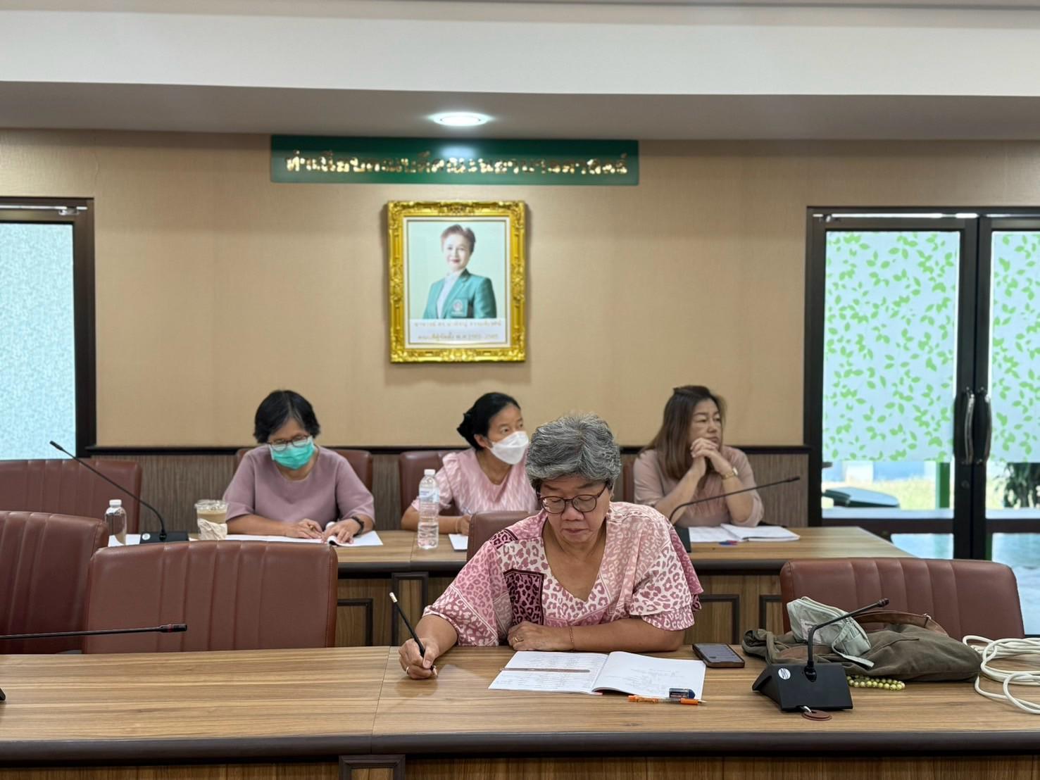4. พัมนาภาษาอังกฤษ